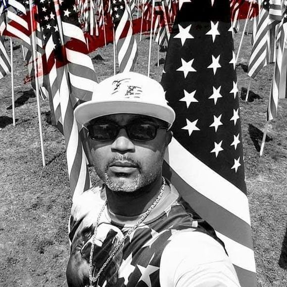 Meet your Posher, Perry sandmann - Picture 1 of 1